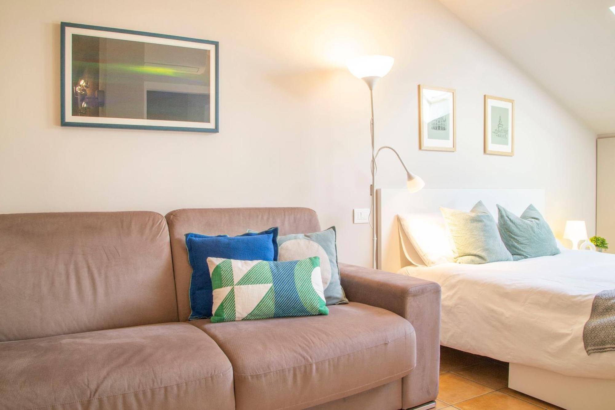 Small Island In Milan Apartment Ngoại thất bức ảnh